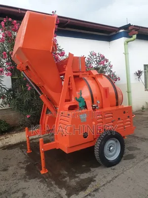 Concrete Mixer 560litres Heavy-Duty Self-Loading Mixer.