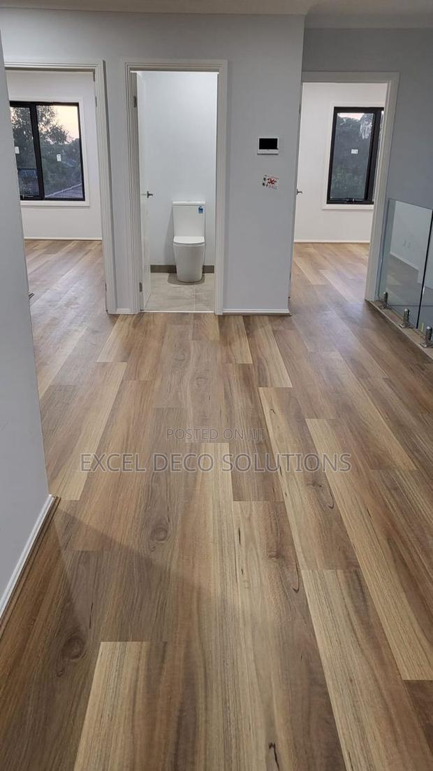 Luxury Vinyl Tile (Lvt)