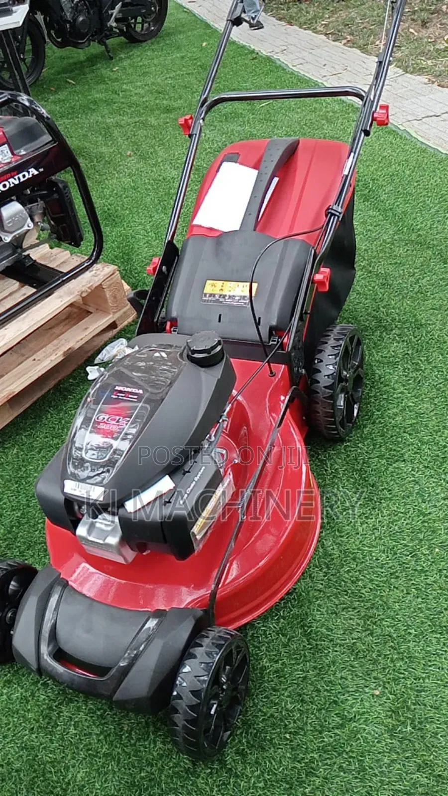 Honda Self-Propelled Lawn Mowers in Stock.