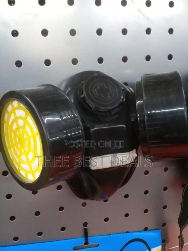 Double Cartridge Respirator - main view