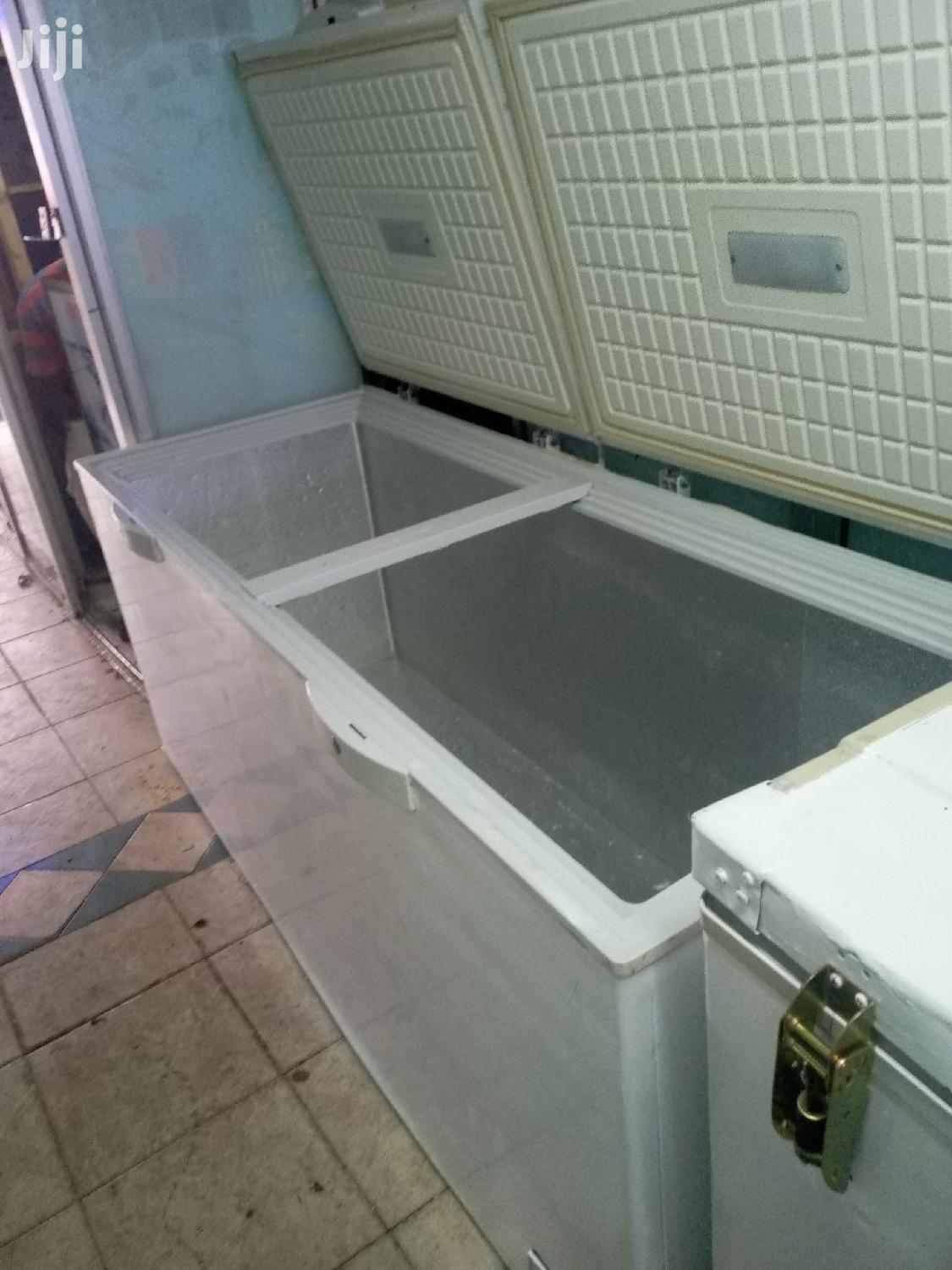 700 Litres Deep Freezer