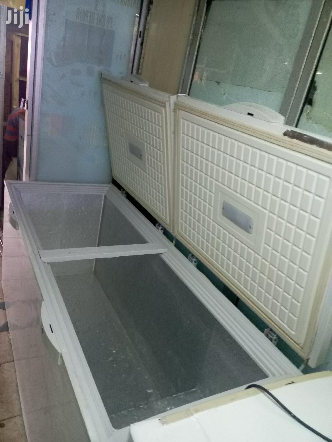700 Litres Deep Freezer