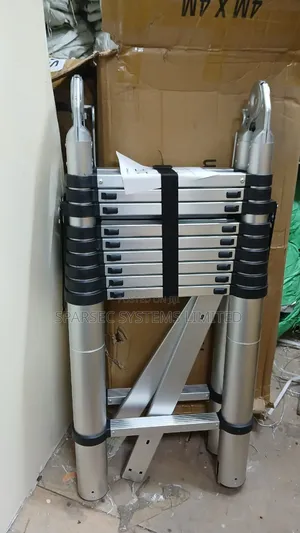 8.2 Metres Double Telescopic Ladder (4.1+4.1)