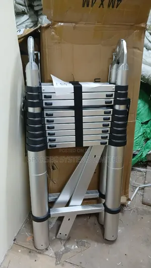 8.2 Metres Double Telescopic Ladder (4.1+4.1)