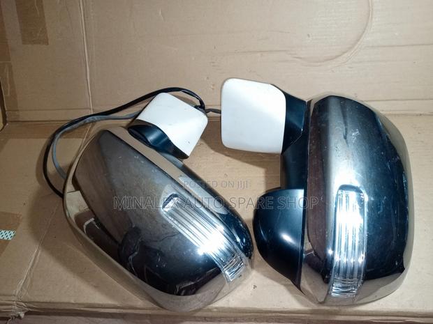 Noah 2010-2013 Chrome Power Sidemirrors Complete With Socket - main view