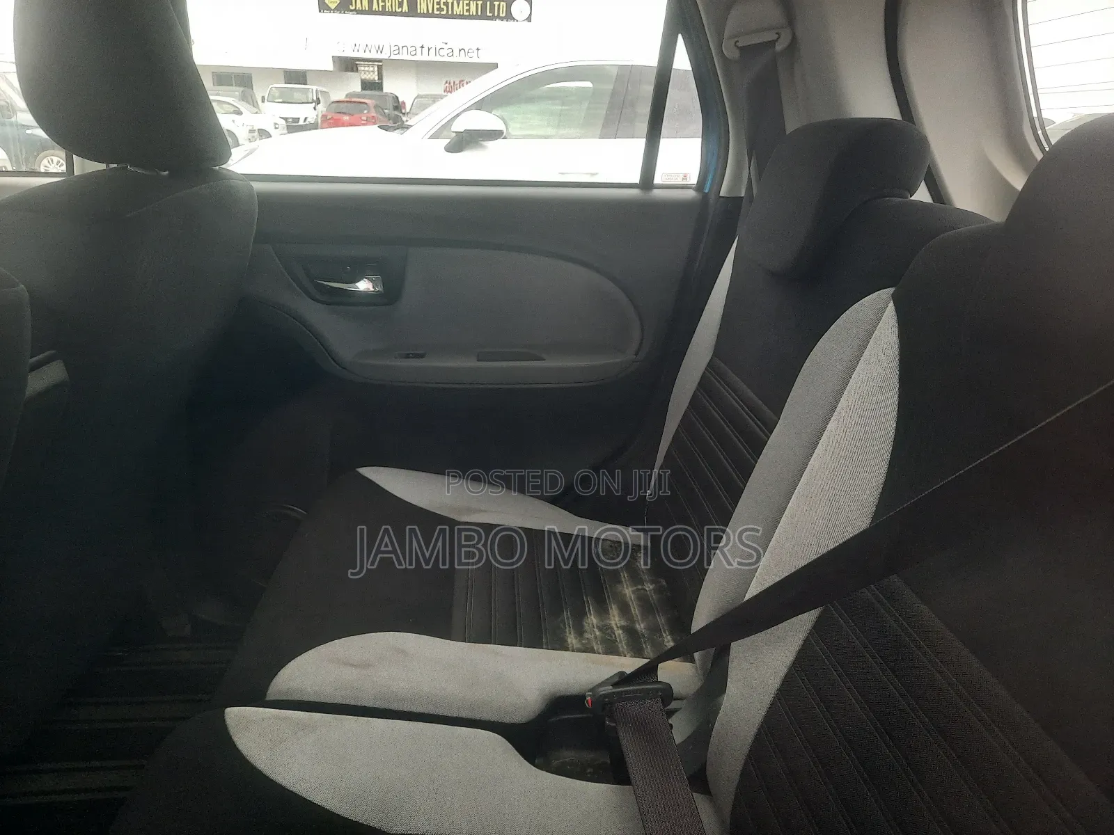 Daihatsu Cast 660 FWD 2017 Blue