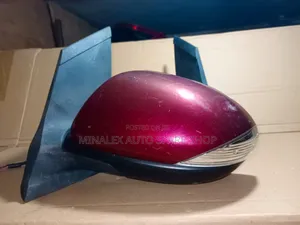 Demio 2010 Rear View Mirror Complete With Sockets