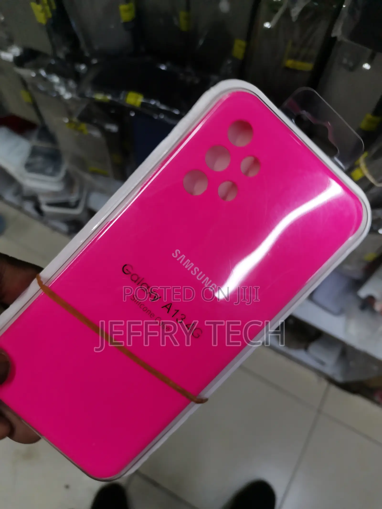 Samsung Galaxy A05s Liquid Silicone Case - Pink -