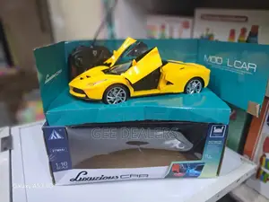 Luxurious Toy Car,Rechargeable Remote Toy Car