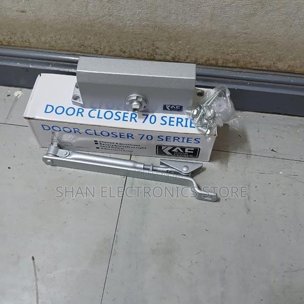 Adjustable Triangle Door Closer for Fire-Rated Metal Door