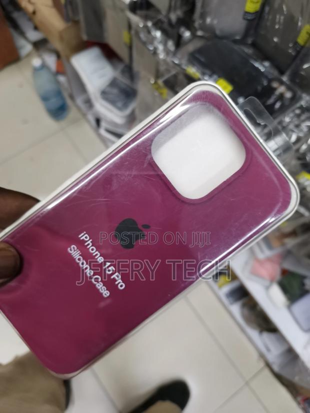 Silicone Case for iPhone 15 Pro -Burgundy- - thumbnail 3
