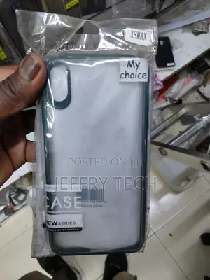 iPhone Xs Max Smoke Translucent Back Case Cover