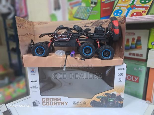 6 Wheels Monster Truck,Remote Control Off-Road Smoke Car