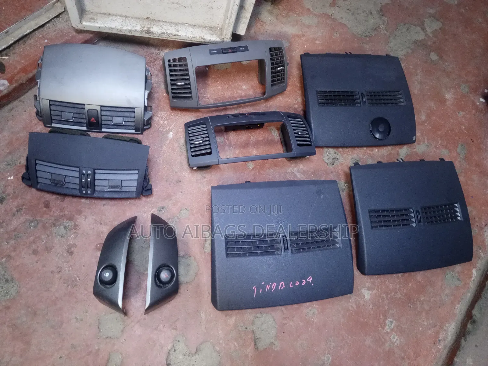 Nissan Tiida Dashboard Cover.