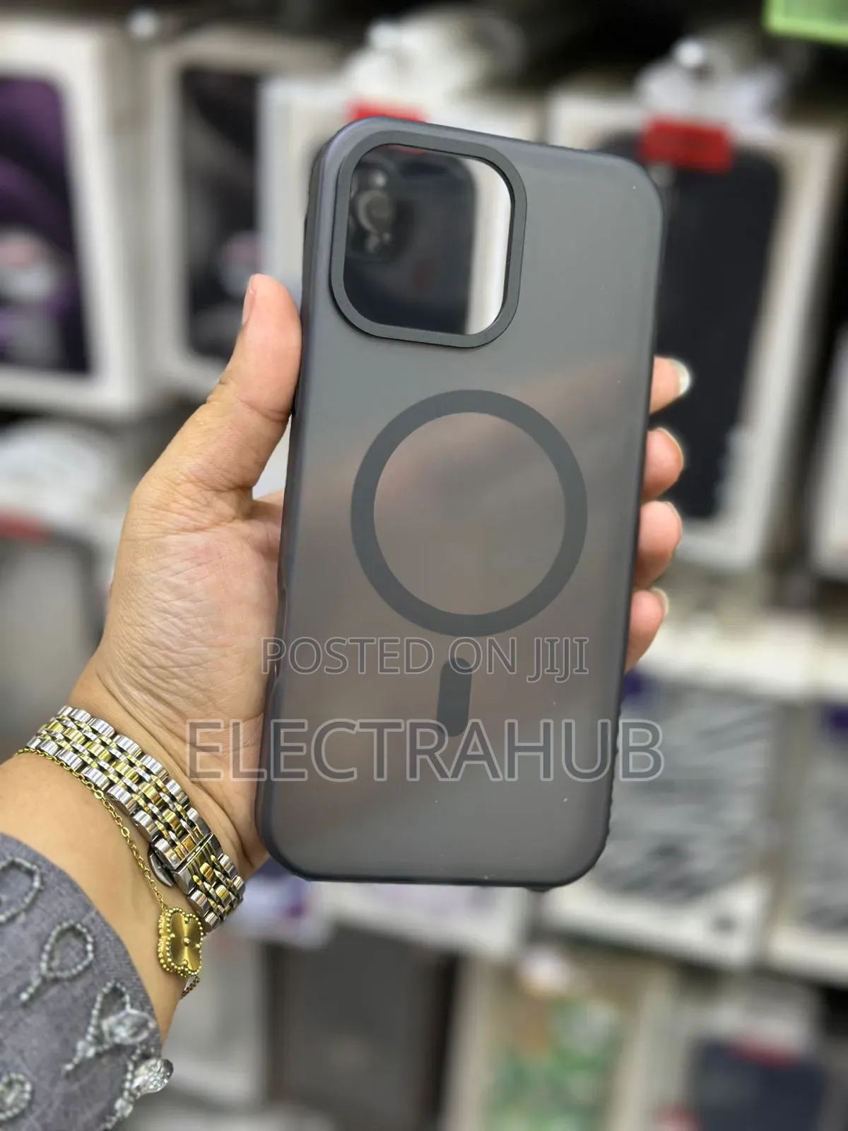 Ipefet iPhone 16 Pro Pro Max Case New Sealed in a Shop