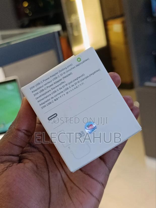 Apple Usb-C 20w Adapter New Sealed - thumbnail 3