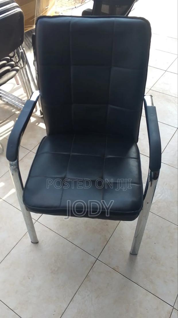 Waiting Chair - main view