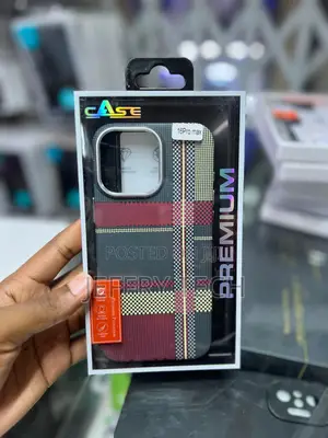 iPhone 16 Pro Max Carbon Pixel Print Hard Back Cover Limite