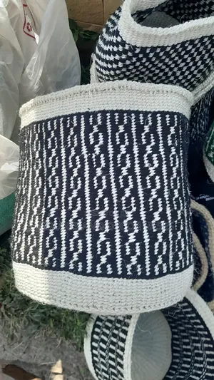 Baskets White With Black 10 Inches