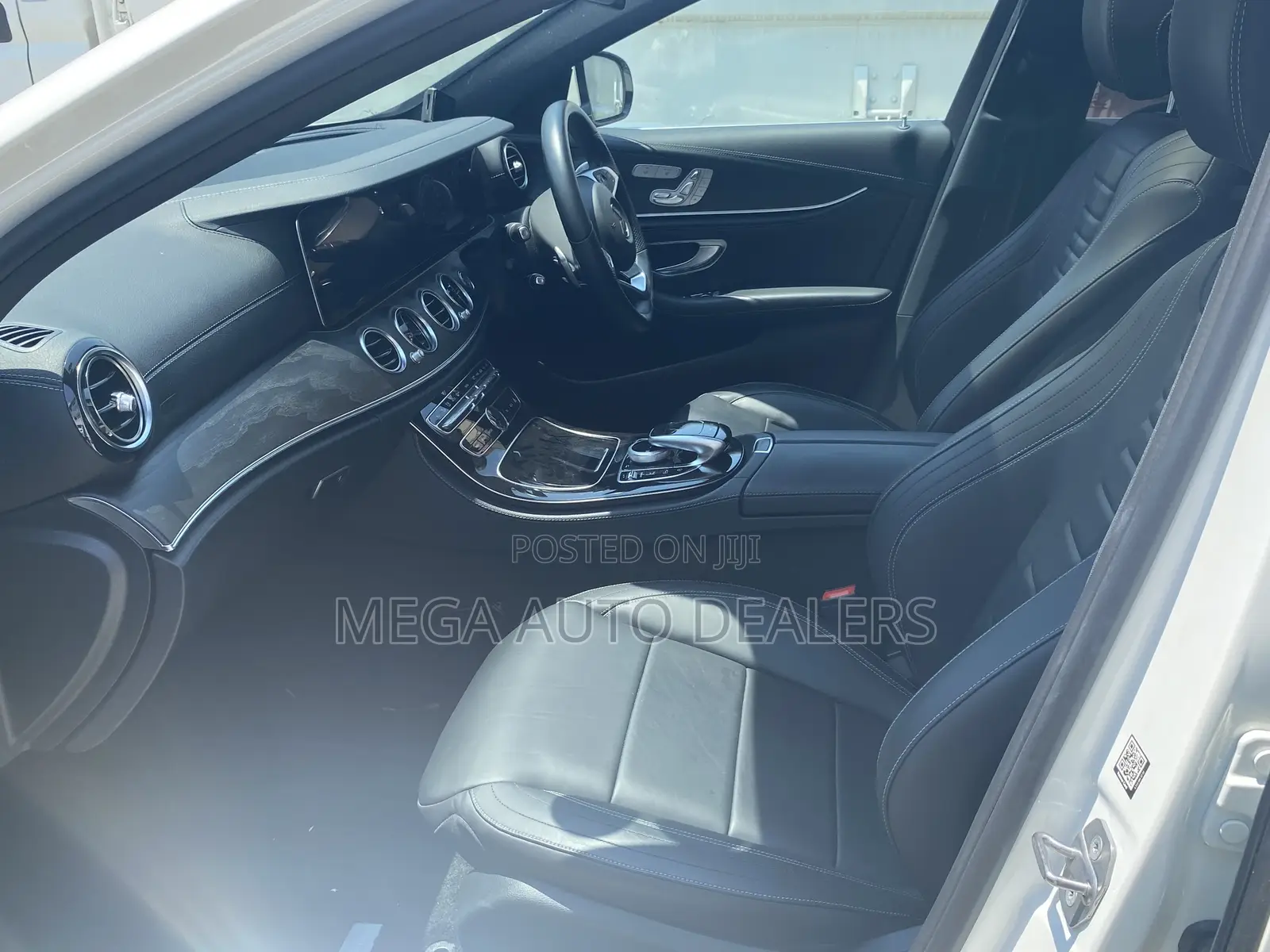 Mercedes-Benz E200 2018 Pearl