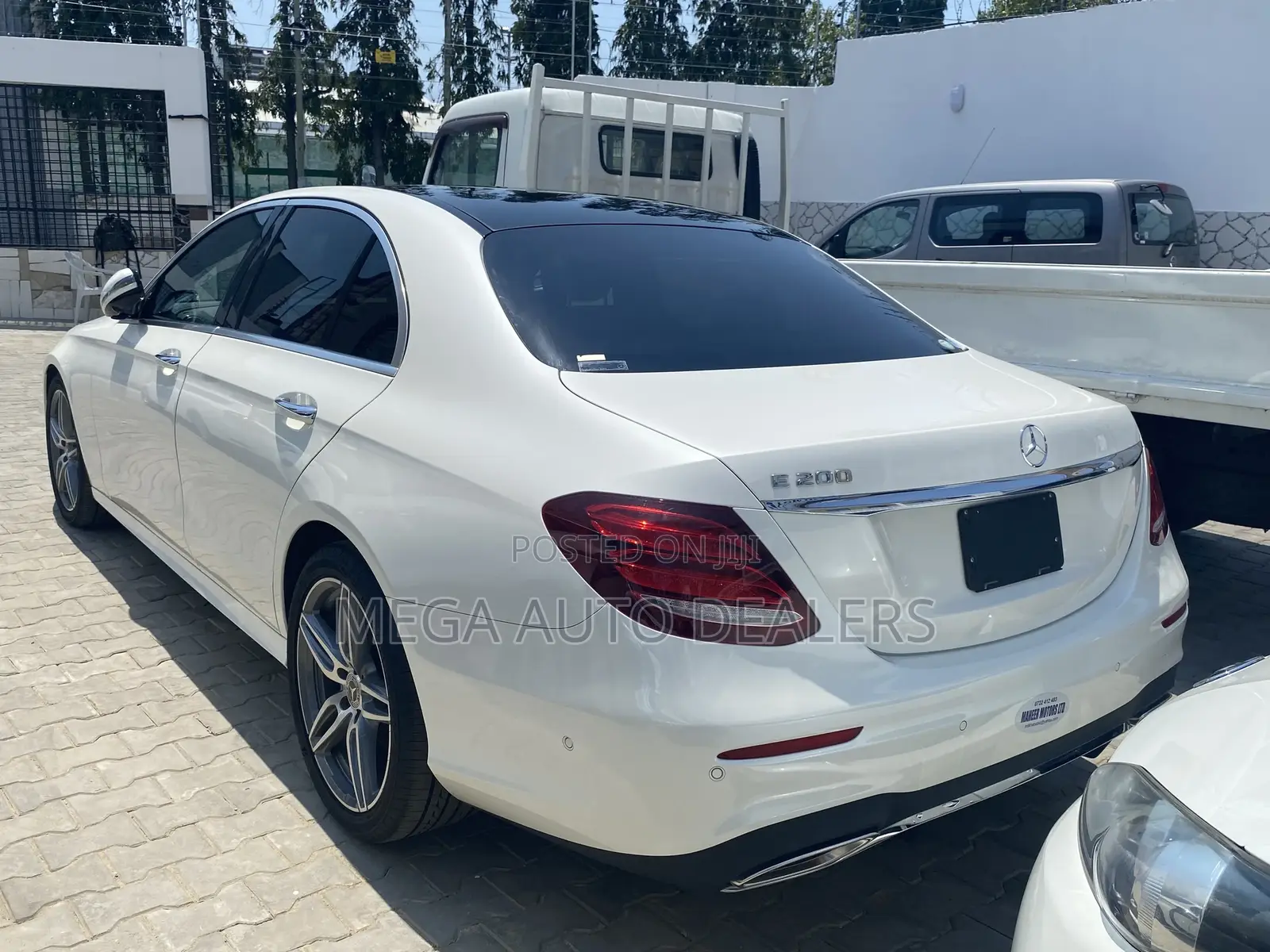 Mercedes-Benz E200 2018 Pearl