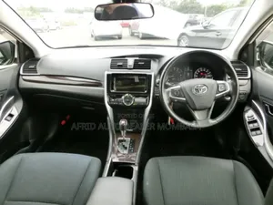 Toyota Premio 1.5 FWD 2017 White