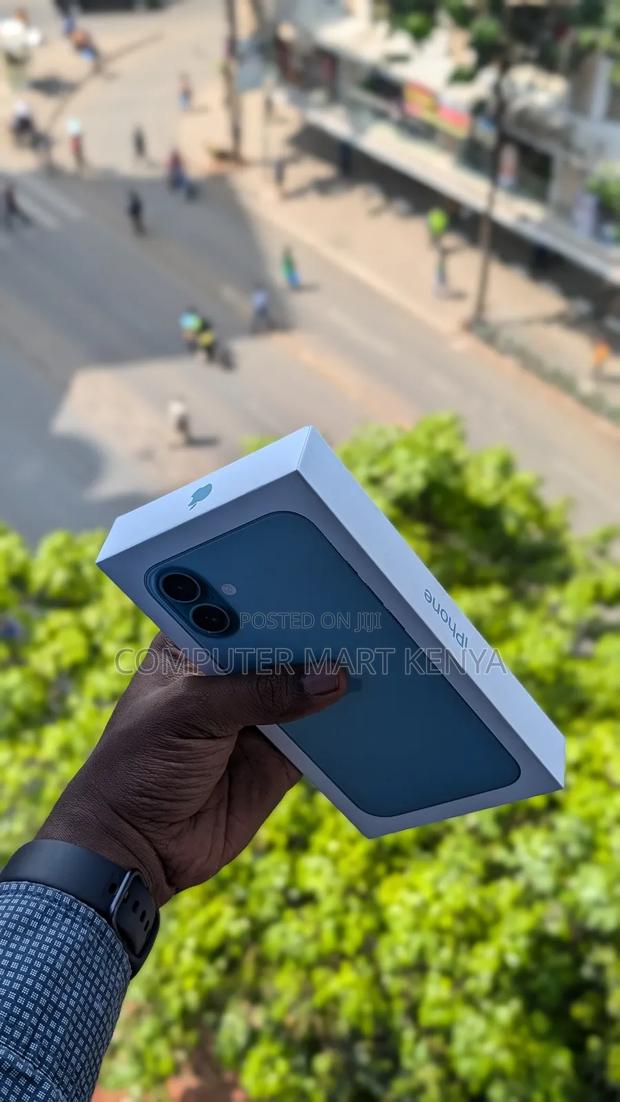 New Apple iPhone 16 Plus 128 GB - thumbnail 4