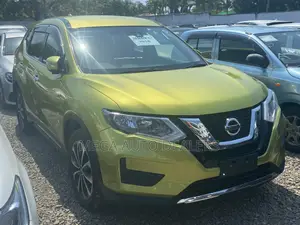 Nissan X-Trail 2018 Green