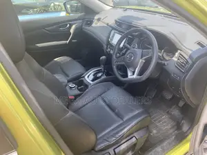 Nissan X-Trail 2018 Green