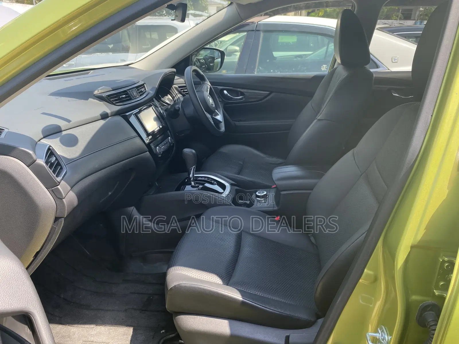 Nissan X-Trail 2018 Green