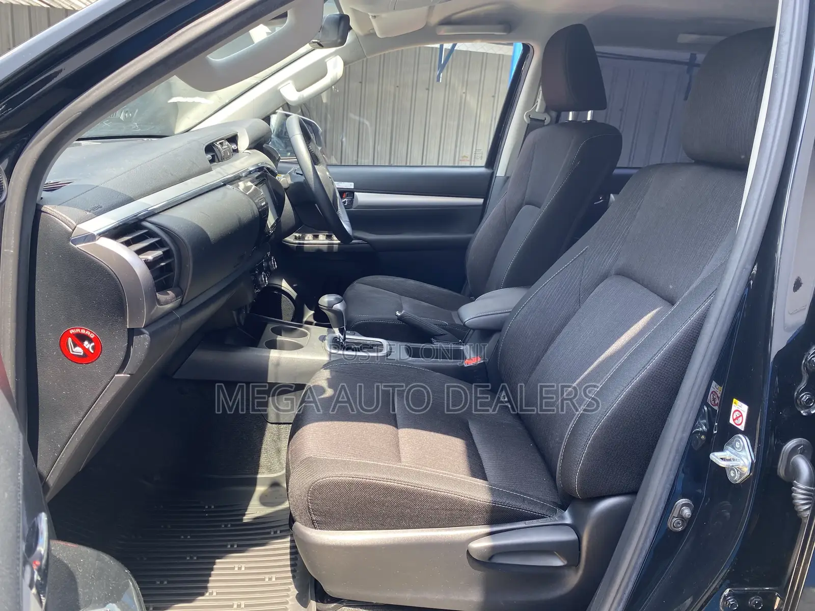 Toyota Hilux 2019 Black
