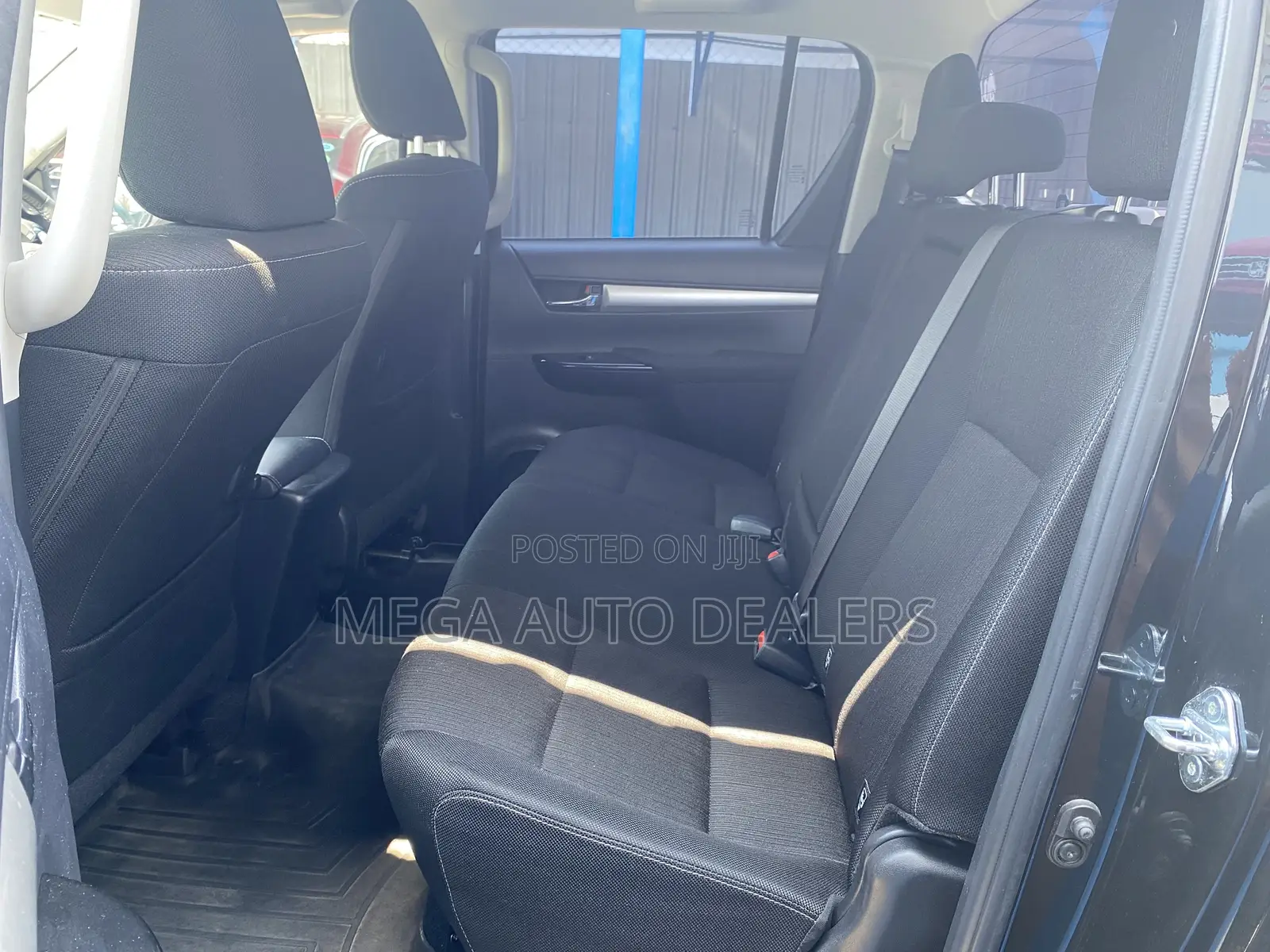 Toyota Hilux 2019 Black
