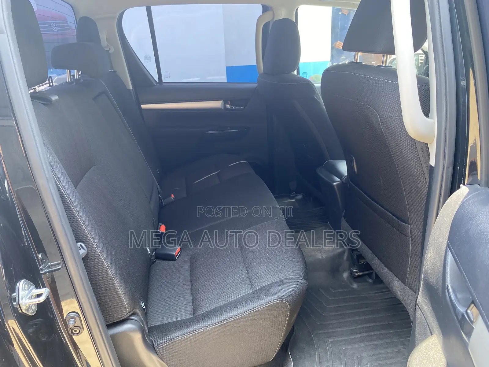 Toyota Hilux 2019 Black