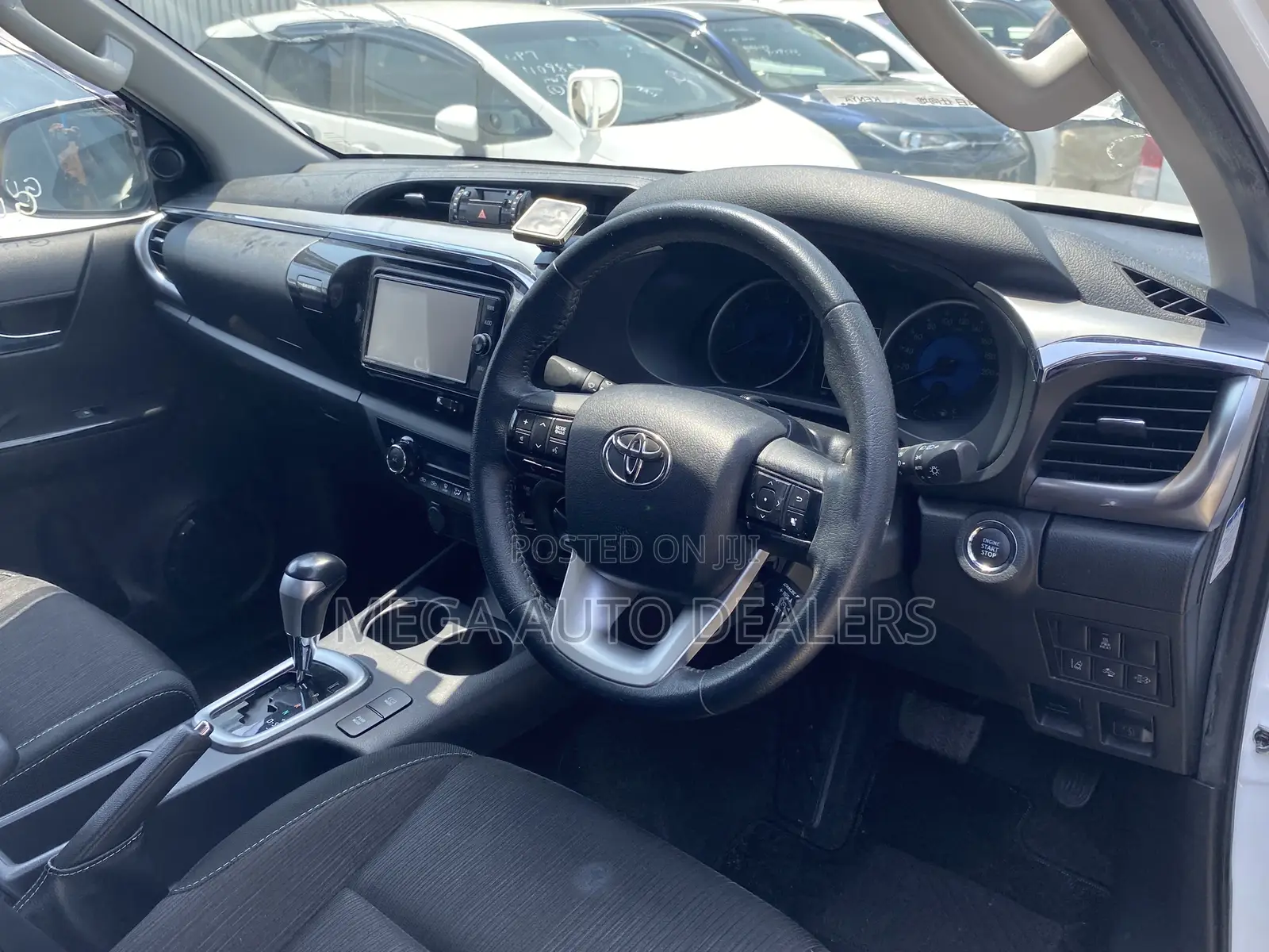 Toyota Hilux 2018 Off white
