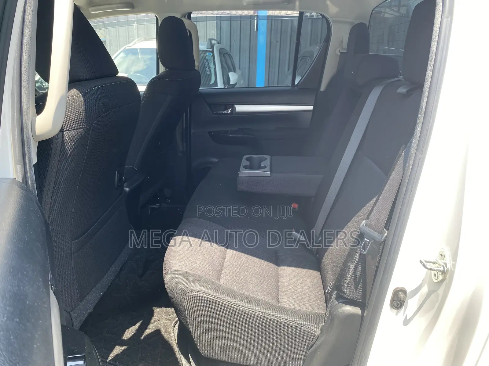 Toyota Hilux 2018 Off white