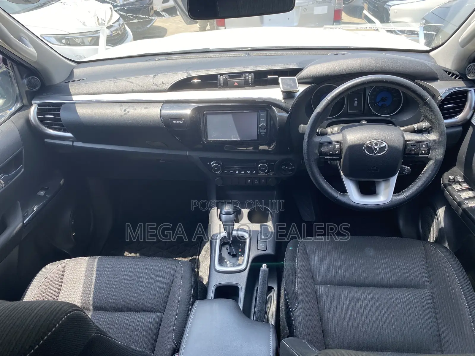 Toyota Hilux 2018 Off white