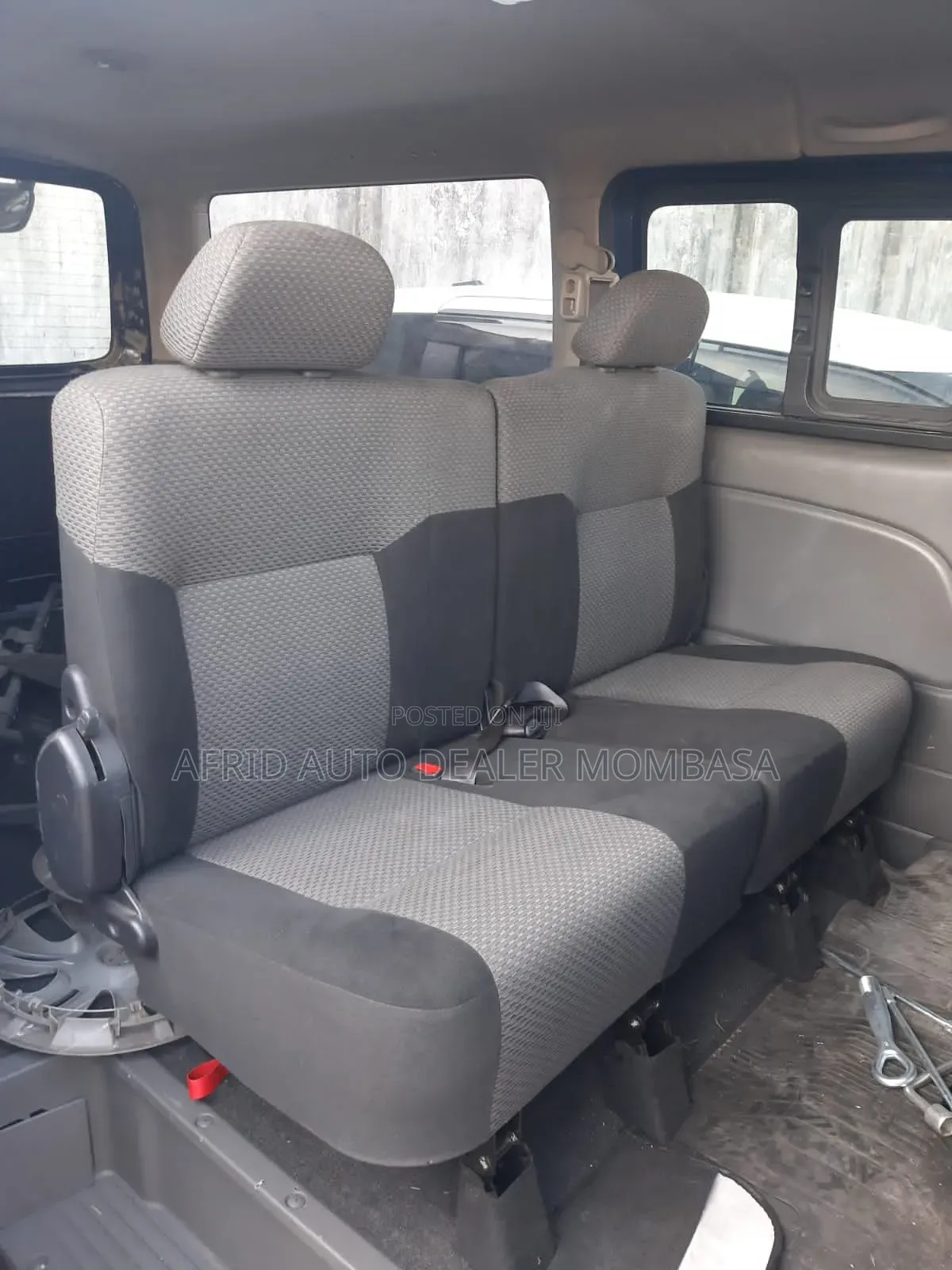 Nissan Caravan (Urvan) 2017 Black