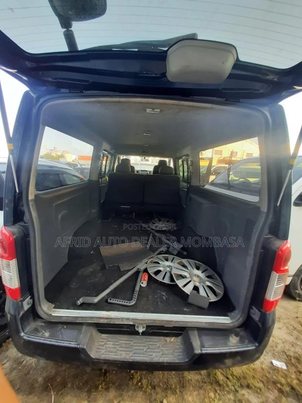 Nissan Caravan (Urvan) 2017 Black - thumbnail 10