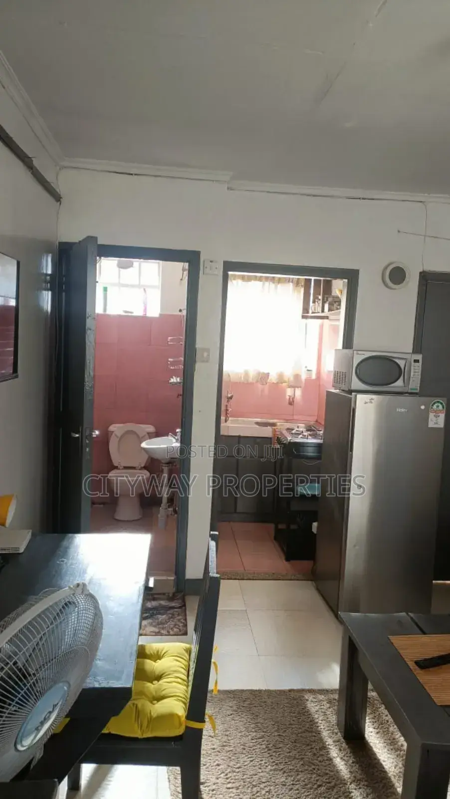 Studio to Let in Westlands