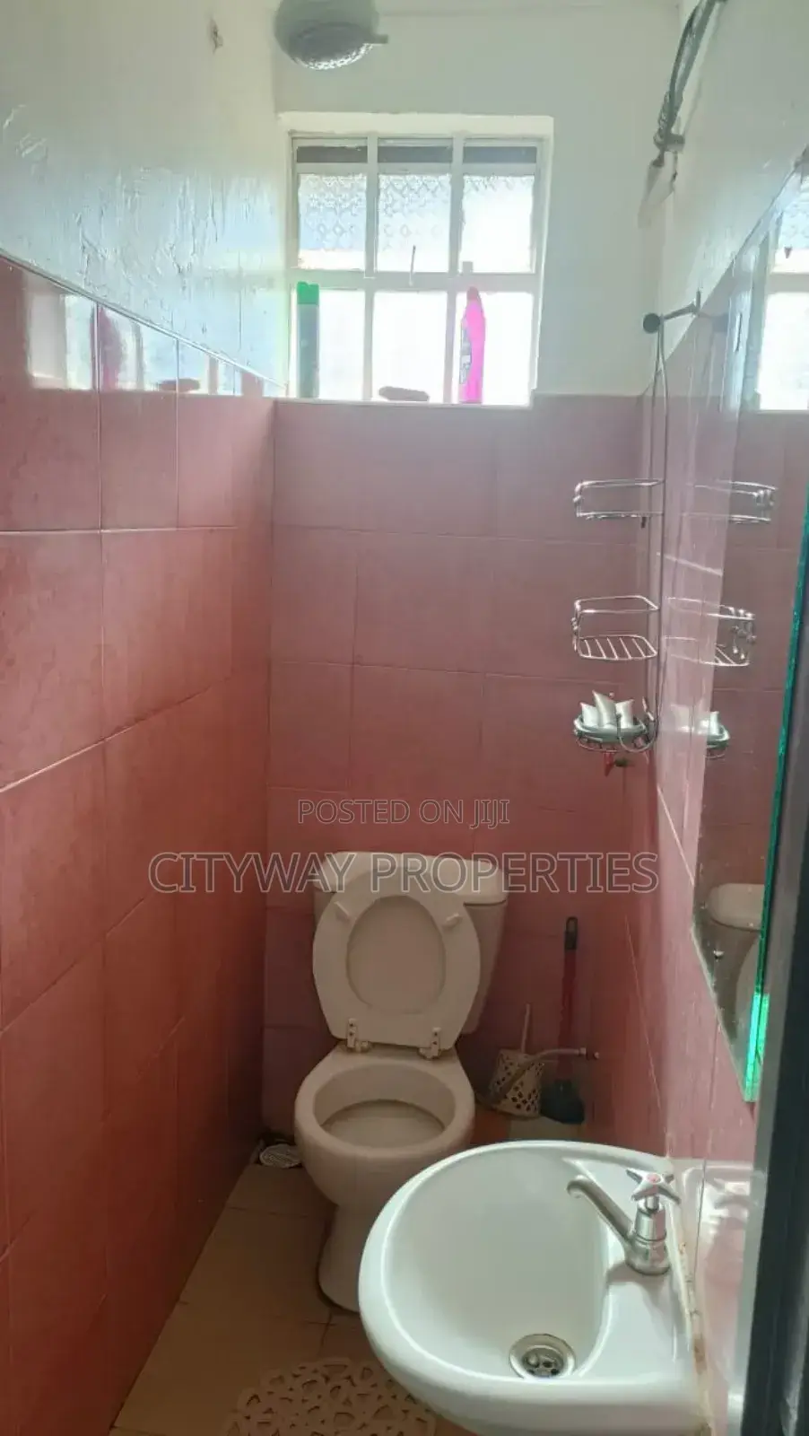 Studio to Let in Westlands