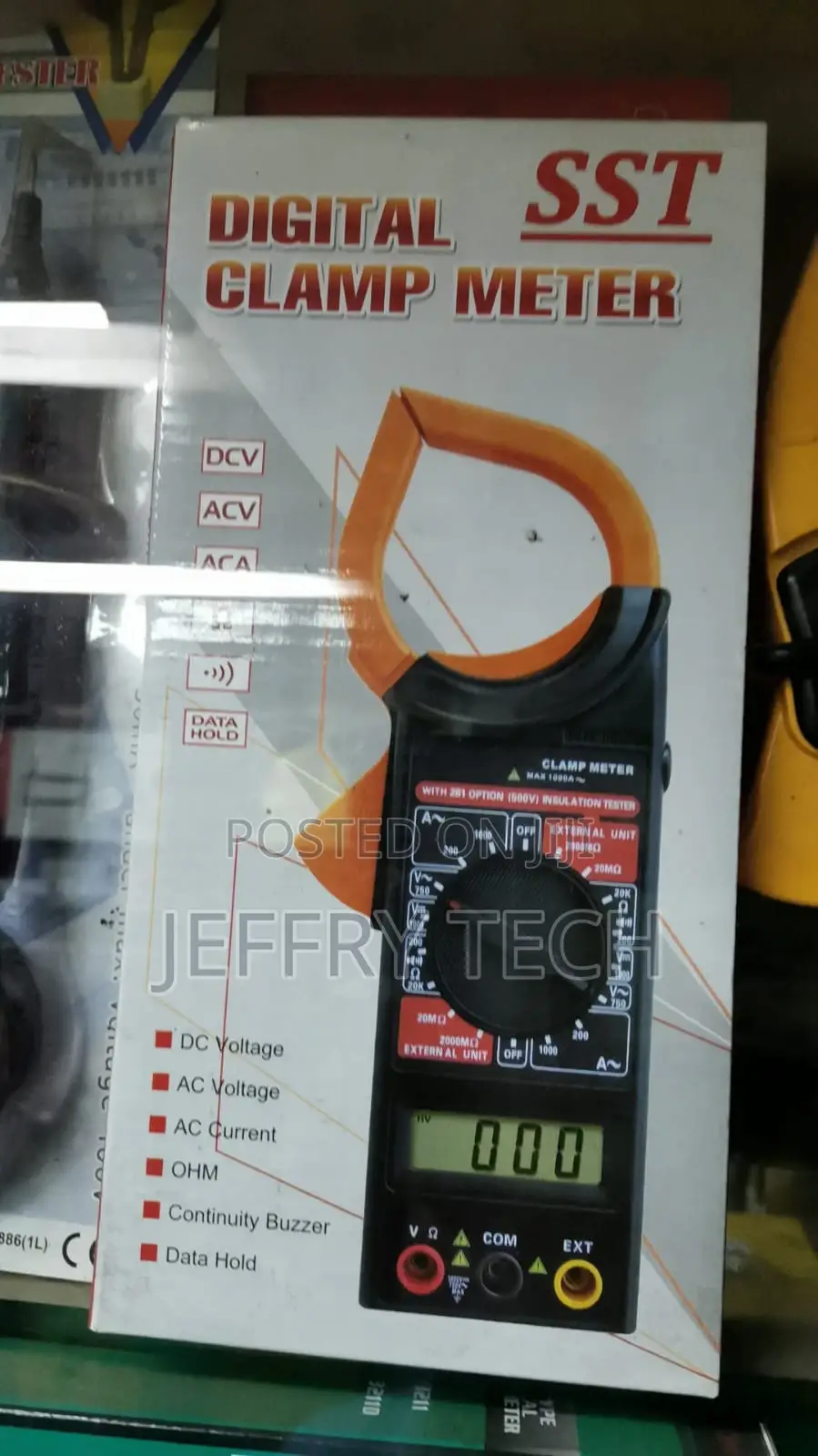 Digital Clamp Meter