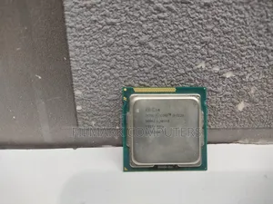 Intel Core I3-3220 LGA 1155 Desktop Processor SR0RG 3.30 GHZ