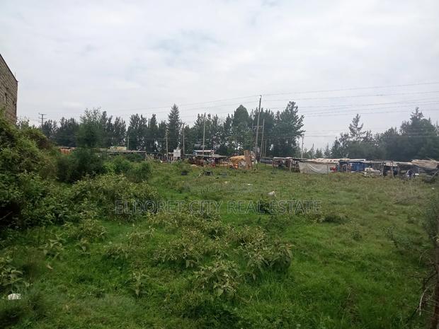 1/8 Plot Annex Center Touching Tarmac Highway Eldoret-Nai. - thumbnail 2