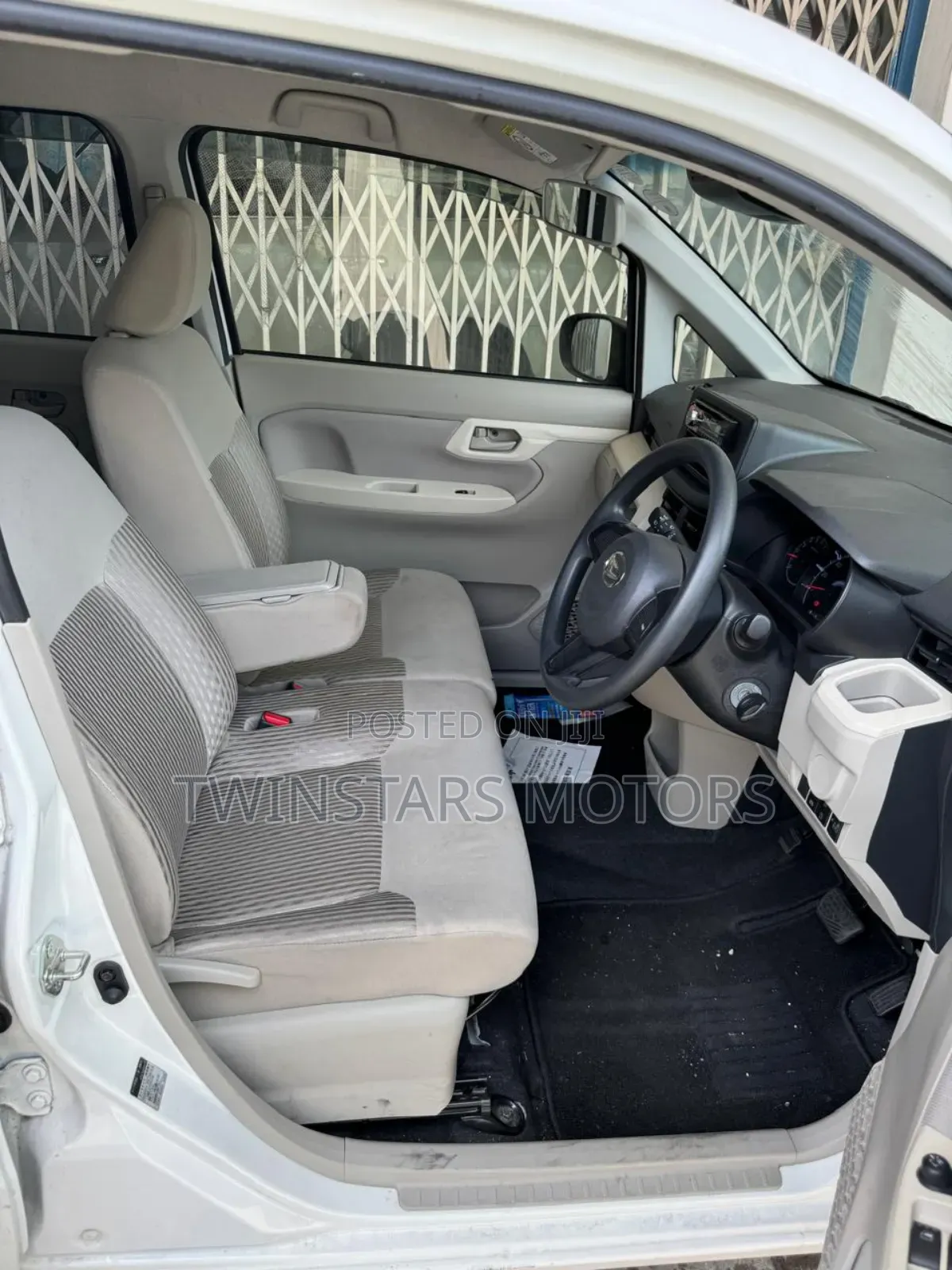 Daihatsu Move 2018 White