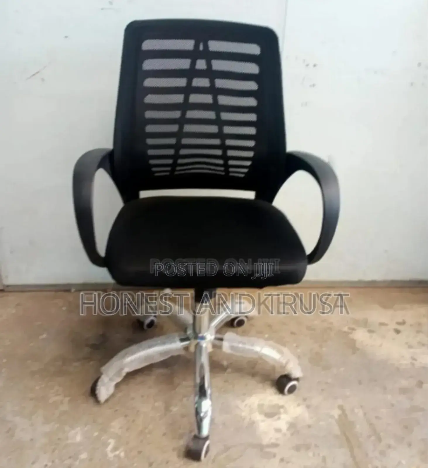 Best Executive Office Chair Without Headrest