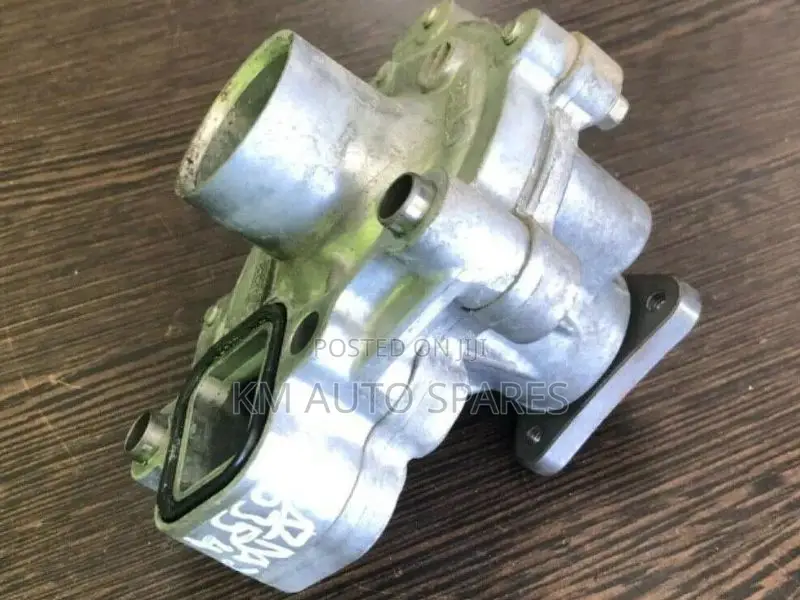 Mazda P5 Water Pump for Demio, Axela, CX3.