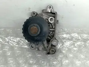 Mitsubishi 4G93 Water Pump for Pajero Io, Galant, Mirage.