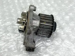 Mitsubishi 4G93 Water Pump for Pajero Io, Galant, Mirage.
