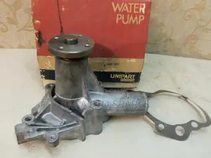 Mitsubishi 4G15 Water Pump for Lancer, Colt, Mirage.