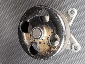 Nissan MR20 Water Pump for X-Trail, Serena, Dualis, Teana.